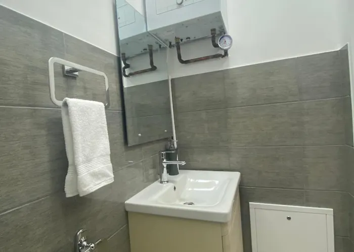 Viridian Three Accommodation, 1 * Valjevo